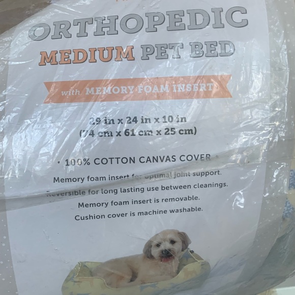 fringe studio pet bed